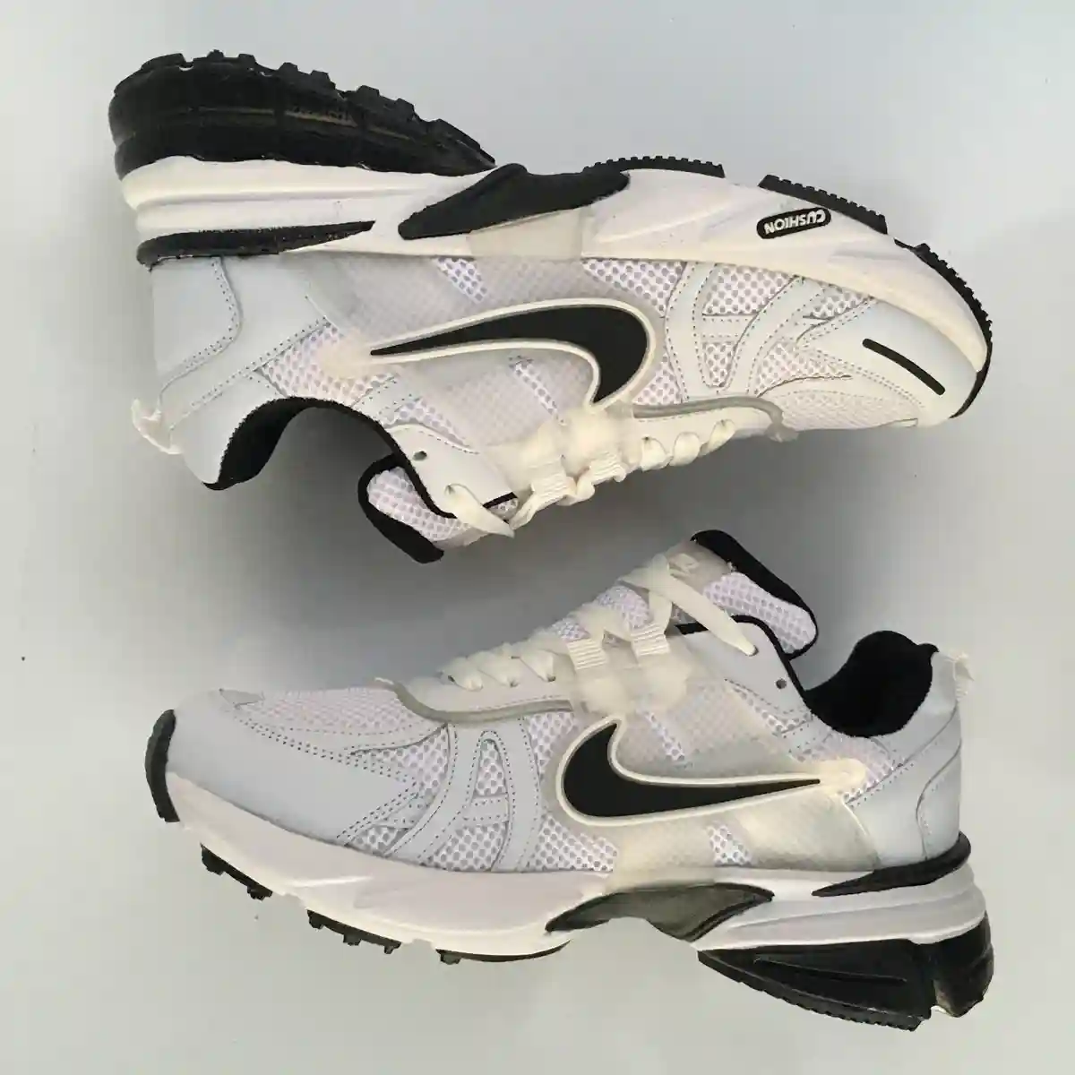 کتونی نایک  NIKE v2k سفید مشکی کد 197